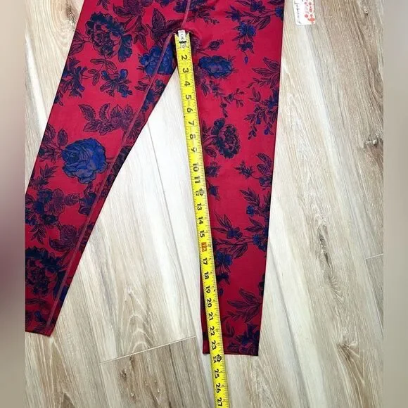 FREE PEOPLE Movement Burgundy Combo Ashford Lose Leggings Size Small - Picture 8 of 8
